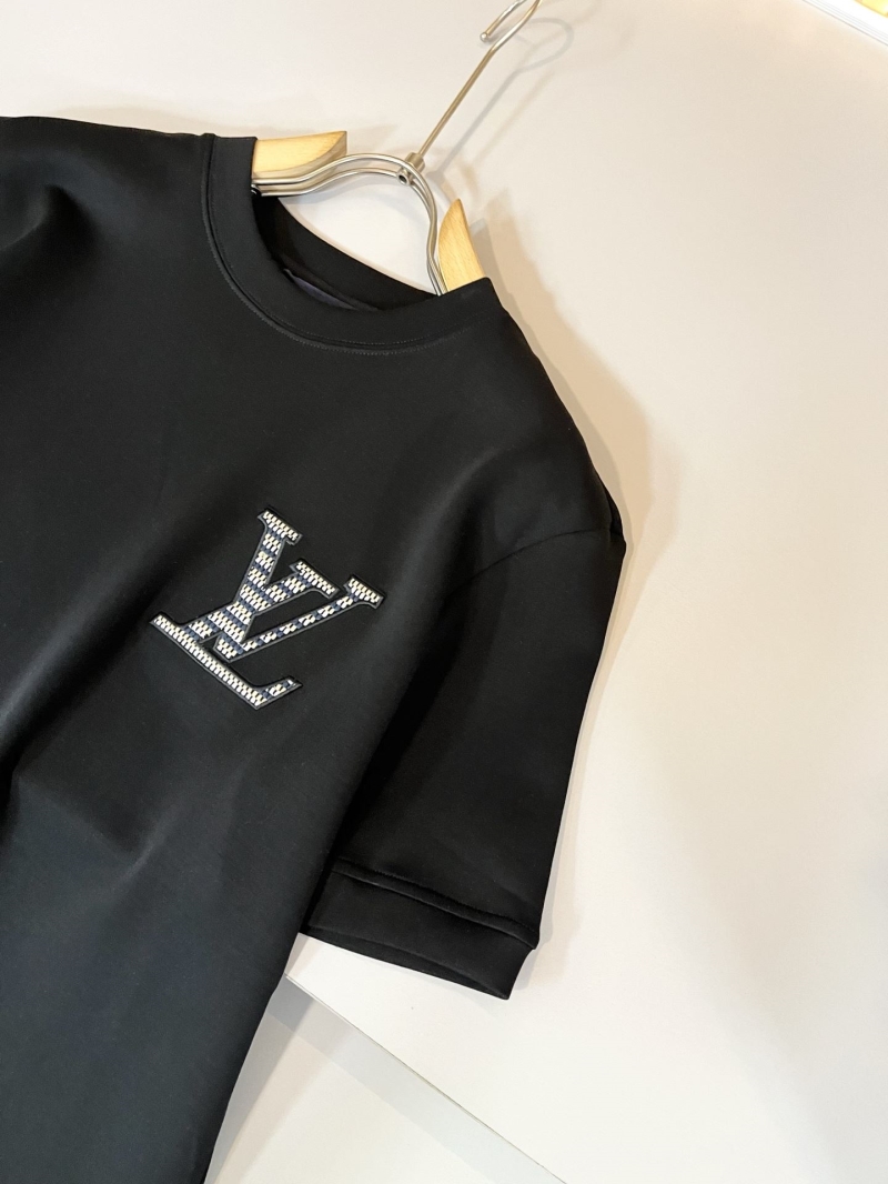 l0vis Vvtt0n t-shirt